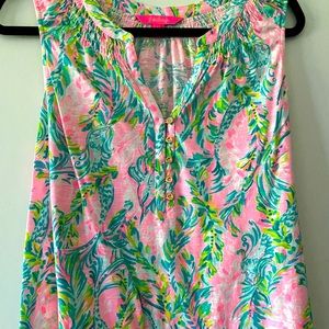 Lilly Pulitzer Essie top